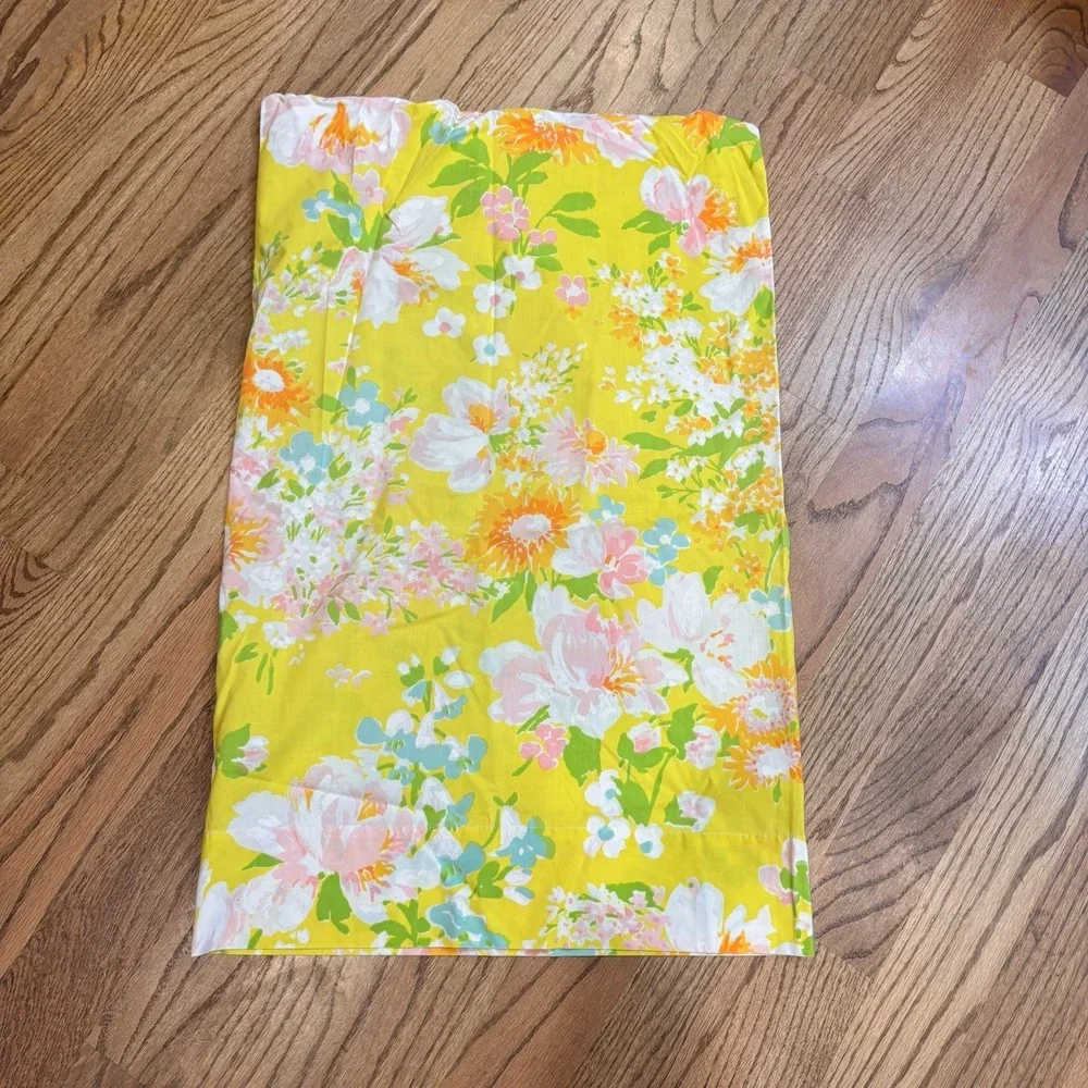 Vintage Martex Presslin Floral Pillowcase Standard 42x36 Yellow Cotton Blend USA